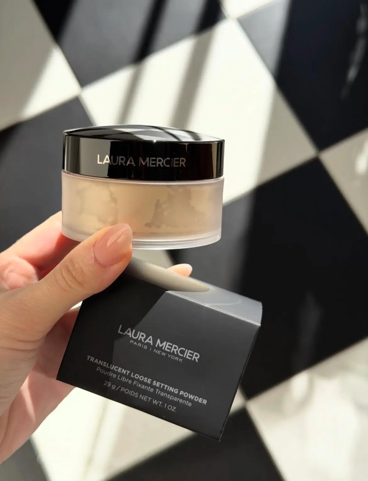 Laura Mercier Translucent Loose Setting Powder Review