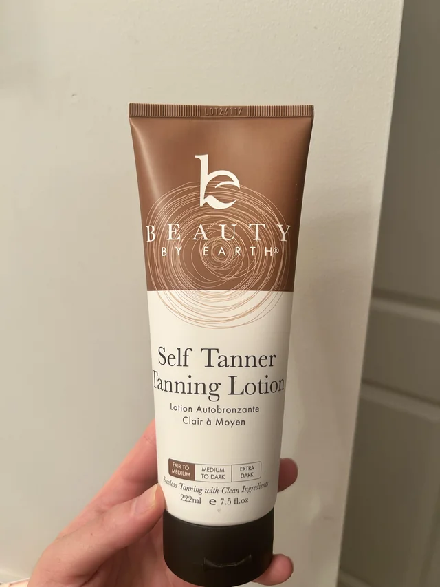 Self Tanner with Tanning Mitt Sunless Self Tanning Lotion Review